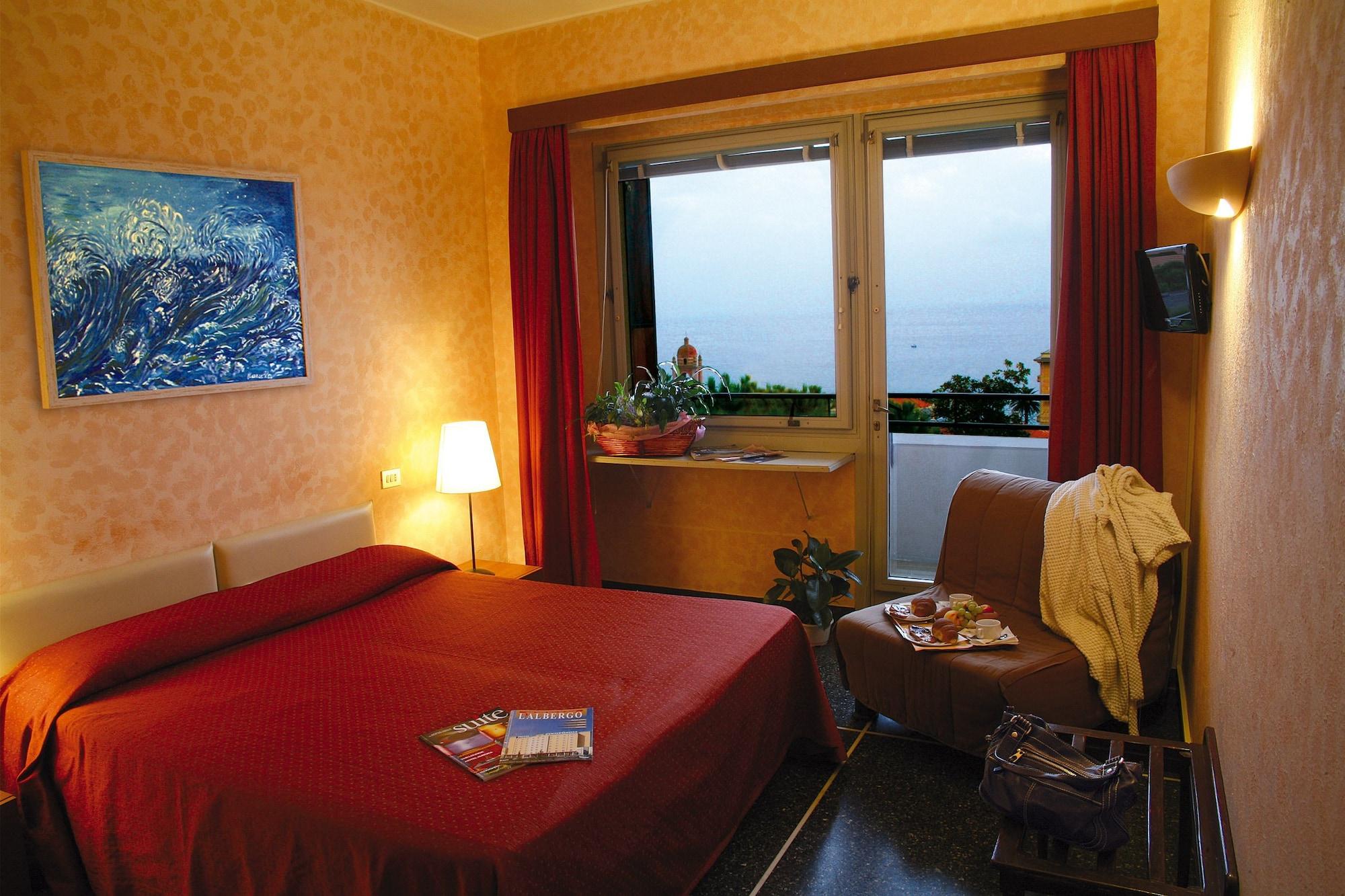 Hotel Palace Varazze Exterior photo