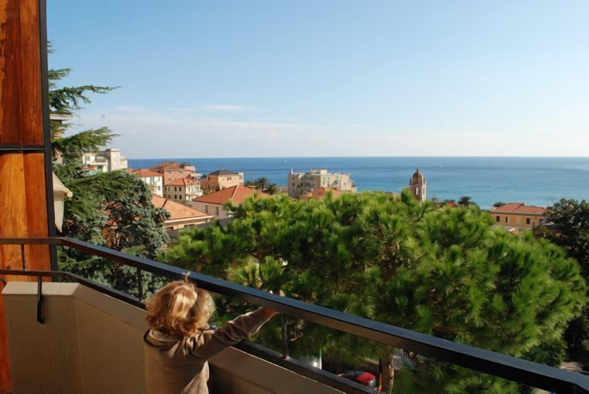 Hotel Palace Varazze Exterior photo