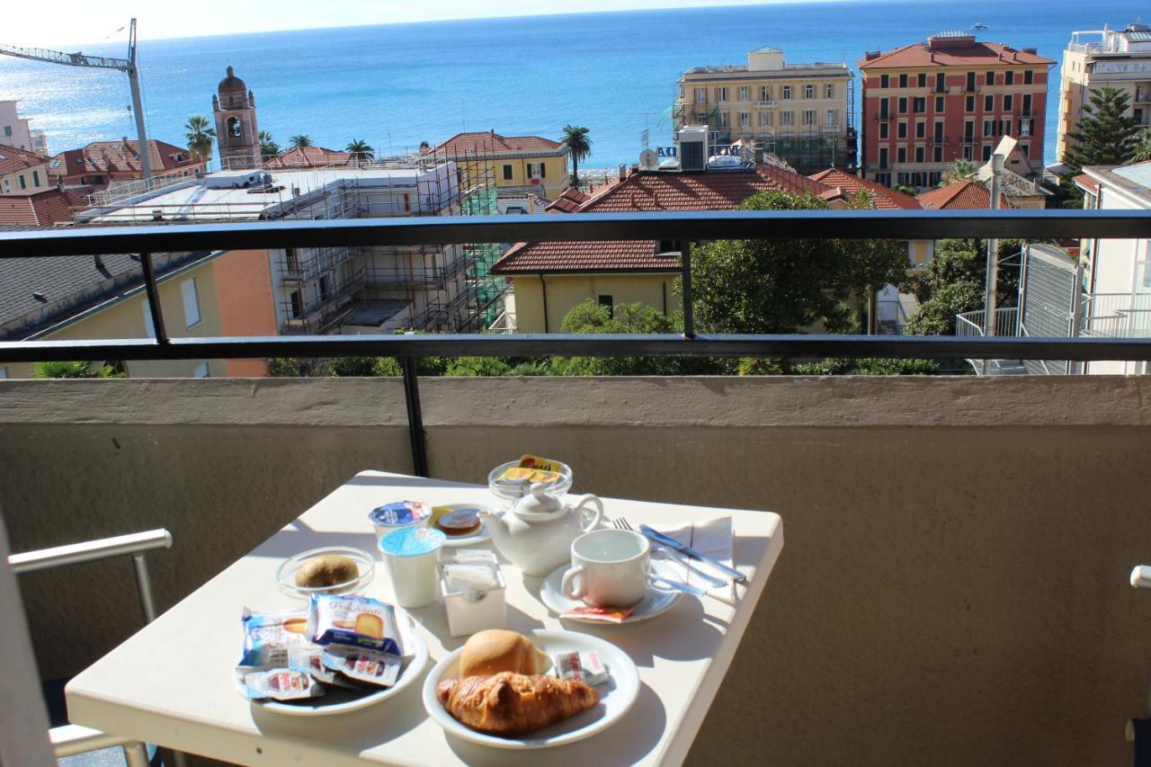 Hotel Palace Varazze Exterior photo