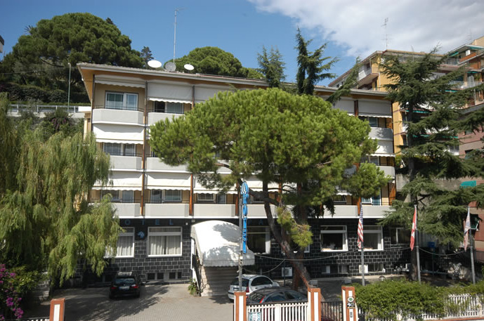 Hotel Palace Varazze Exterior photo
